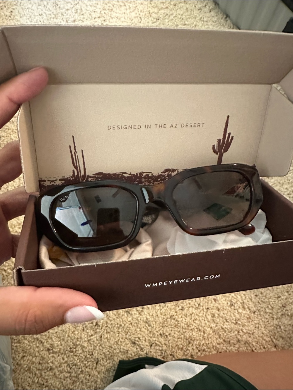 WMP Eyewear Brown Women's Rectangular Sunglasses - Picture 2 of 3